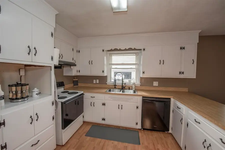 3140 Adams Ct, Owensboro, KY 42303 - #2