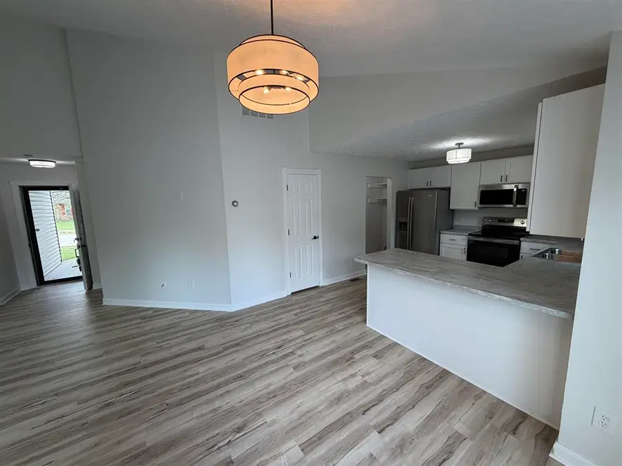 3829 Raintree Dr, Owensboro, KY 42301 - #2