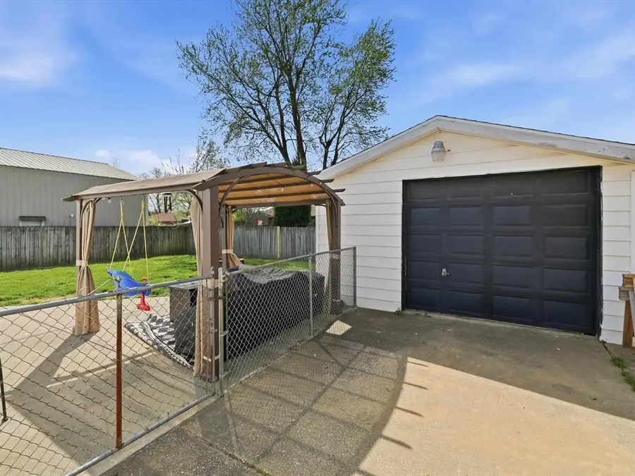 761 Sturgeon Ave, Owensboro, KY 42301 - #3