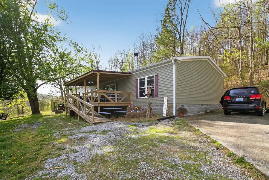 4138 Bowling Green Road, Caneyville, KY 42721 - #2