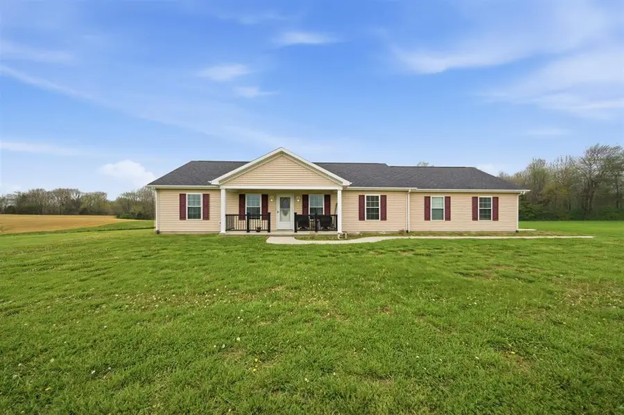 201 Oost Rd, Utica, KY 42376 - #2