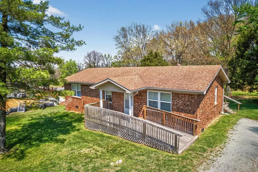 120 Lyons Ln, Sacramento, KY 42372 - #2