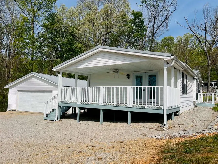 934 Cantrell Rd, Eddyville, KY 42038 - #2