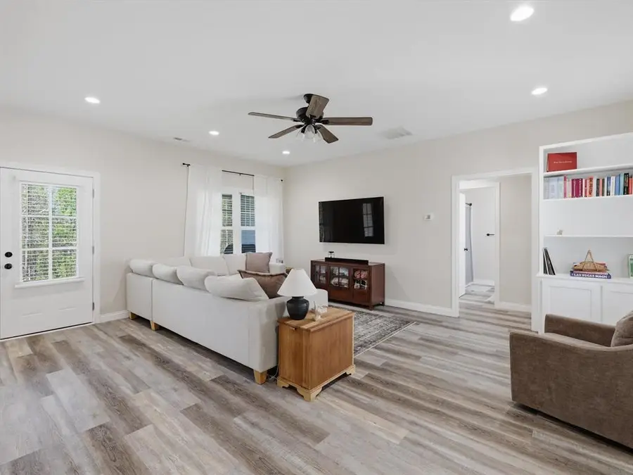 1245 Indian Lake Dr, Hawesville, KY 42348 - #2