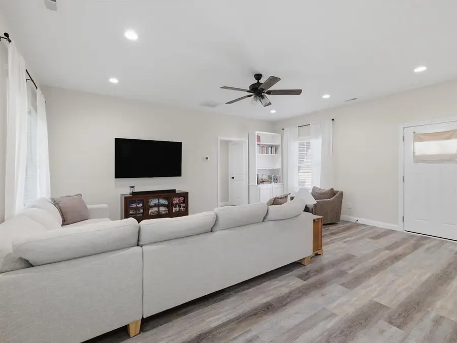 1245 Indian Lake Dr, Hawesville, KY 42348 - #3