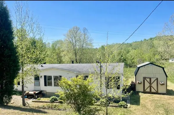 1105 Squirrell Tail Hollow Rd, Hawesville, KY 42348