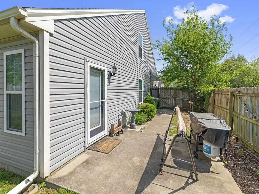 2105 Village Pointe Court (Heartlands), Owensboro, KY 42303 - #2