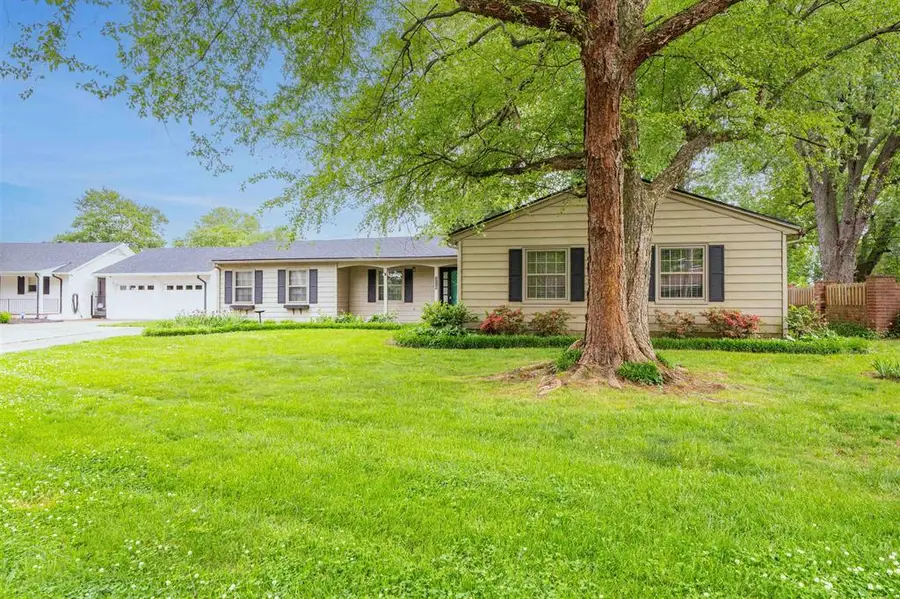 210 Wesleyan Pl, Owensboro, KY 42301 - #3