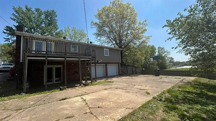 625 Westside Dr, Madisonville, KY 42431 - #3