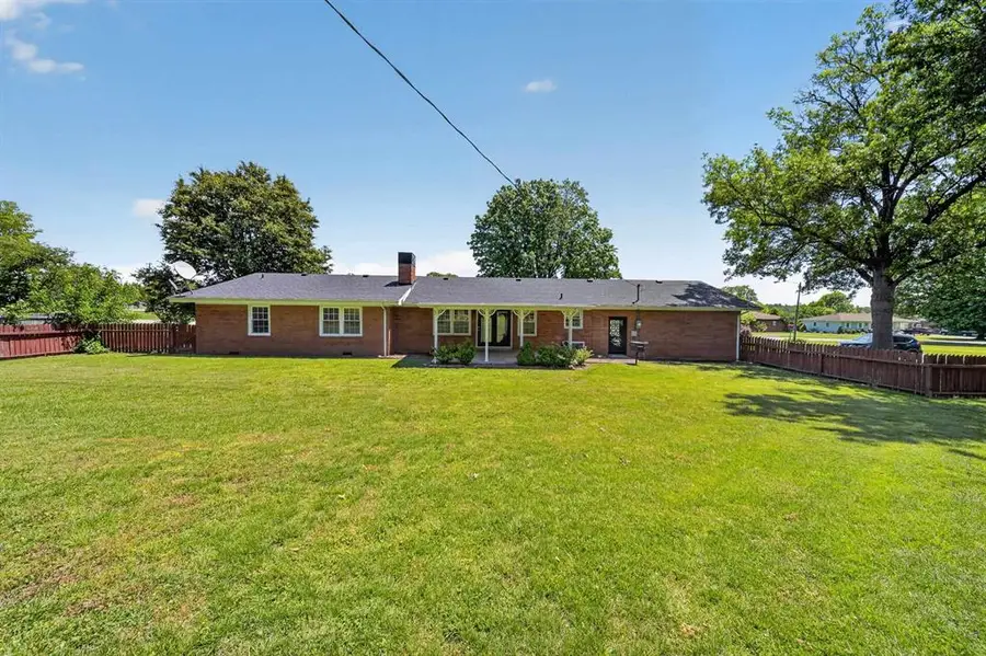 203 Carlisle Rd, Hartford, KY 42347 - #2