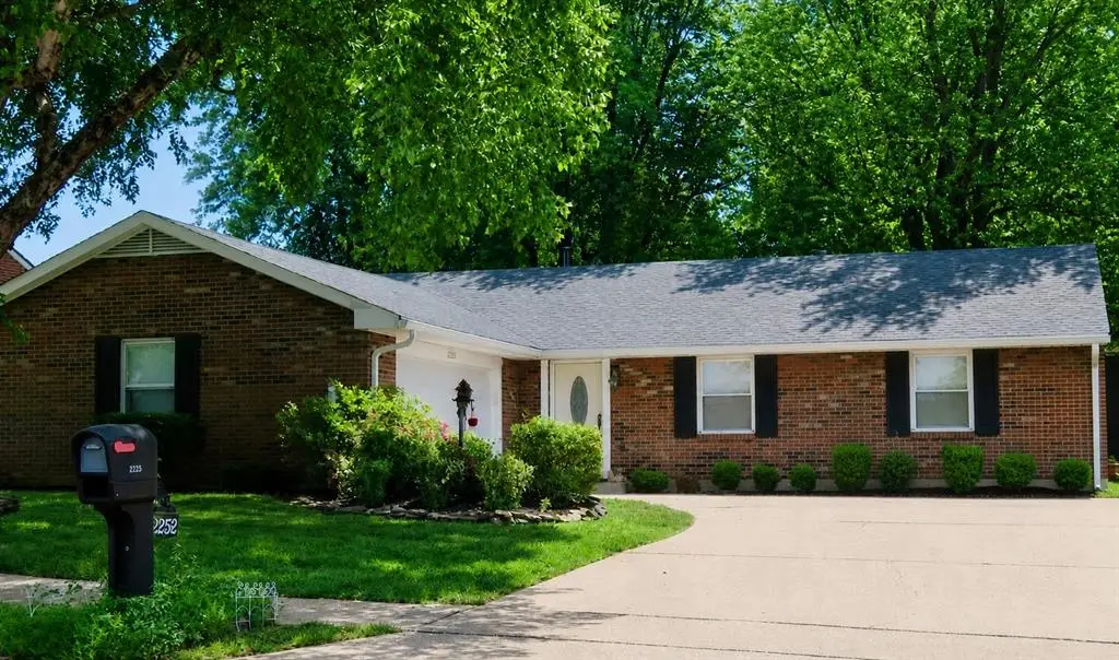 2252 Southeastern Pkwy, Owensboro, KY 42303 - #1