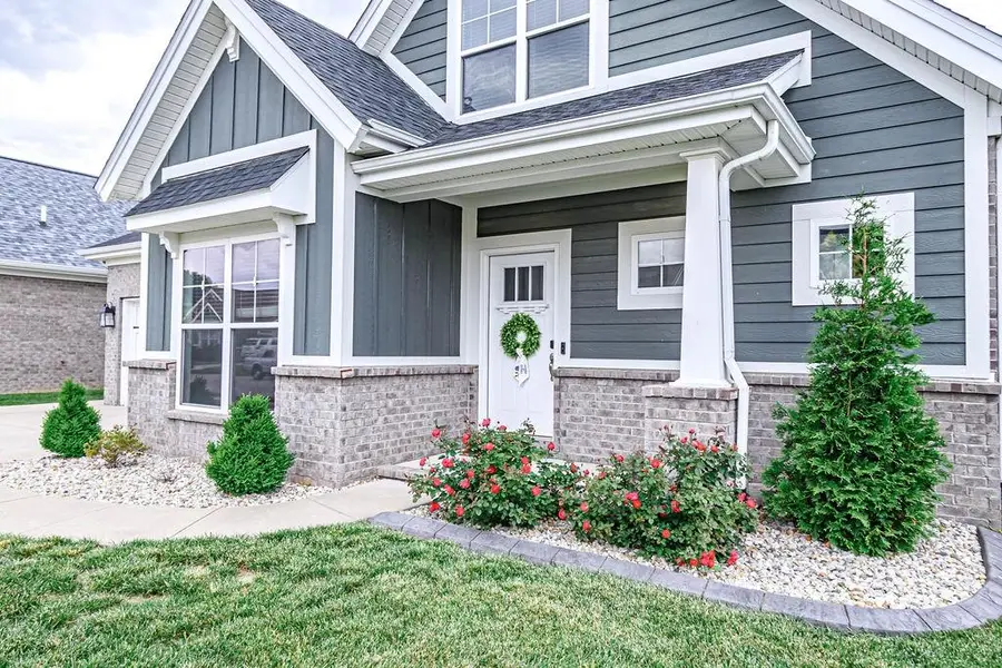 3865 Brookfield Dr, Owensboro, KY 42303 - #2