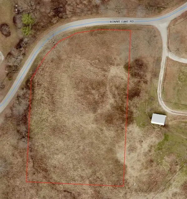 4084 Ronnie Lake Road, Utica, KY 42376