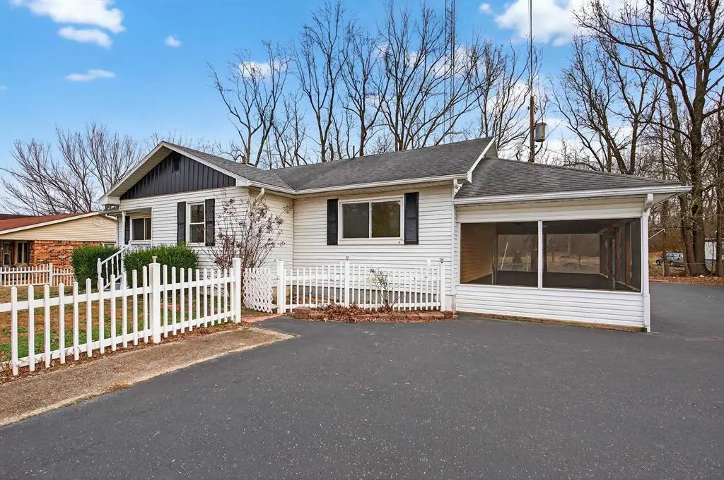 508 W Mose Rager Blvd, Drakesboro, KY 42337 - #1