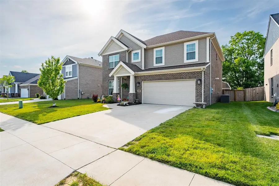 3905 Brookfield Dr, Owensboro, KY 42303 - #2