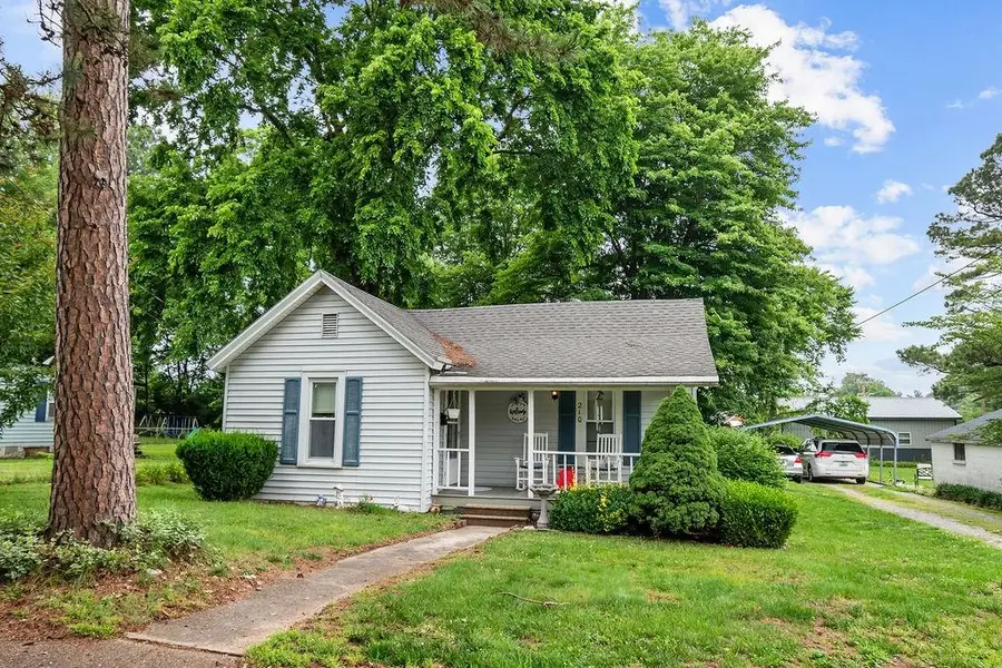 210 W 6th St., Calhoun, KY 42327 - #2