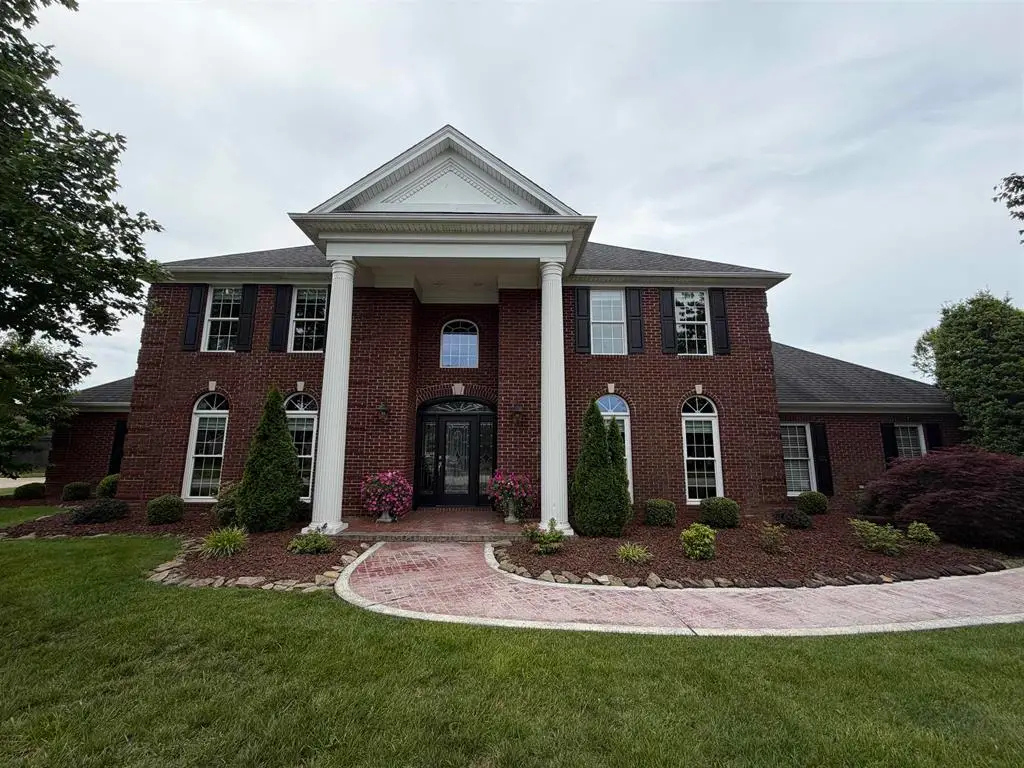 4249 Lake Forest Dr, Owensboro, KY 42303 - #1