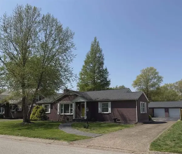 2004 Robin Road, Owensboro, KY 42301