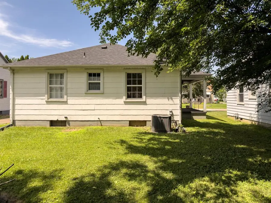820 E 20th St, Owensboro, KY 42303 - #3
