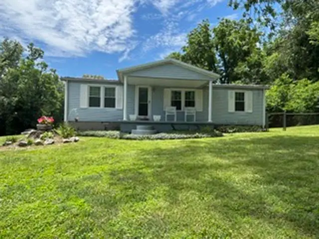 1054 Yelvington Grandview Dr., Maceo, KY 42355 - #1