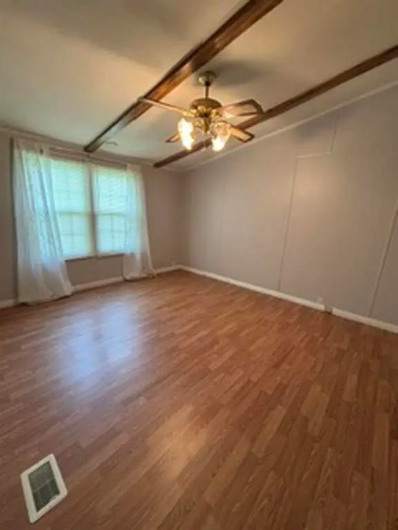 1054 Yelvington Grandview Dr., Maceo, KY 42355 - #3