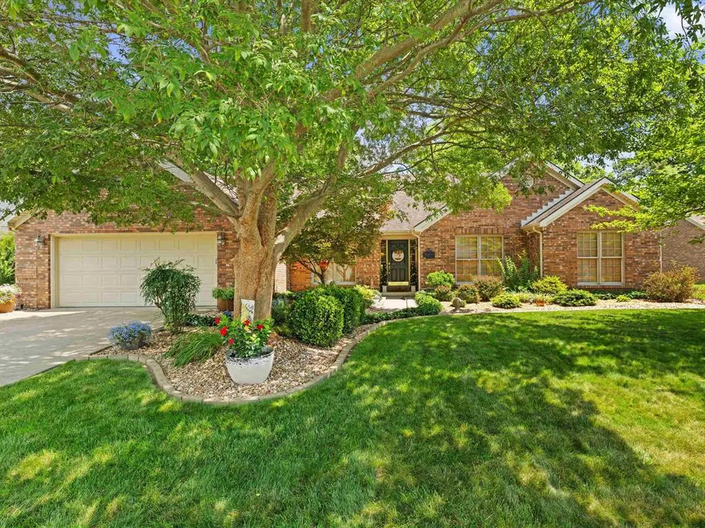 2618 Hillbrooke Pkwy, Owensboro, KY 42303 - #1