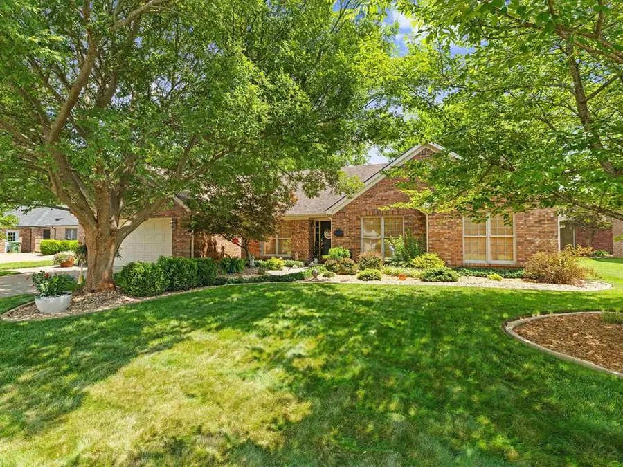 2618 Hillbrooke Pkwy, Owensboro, KY 42303 - #2
