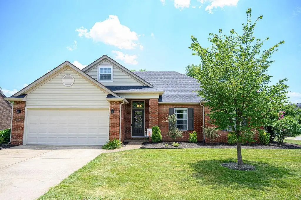 2204 Bent Grass Pointe, Owensboro, KY 42303-1668 - #1