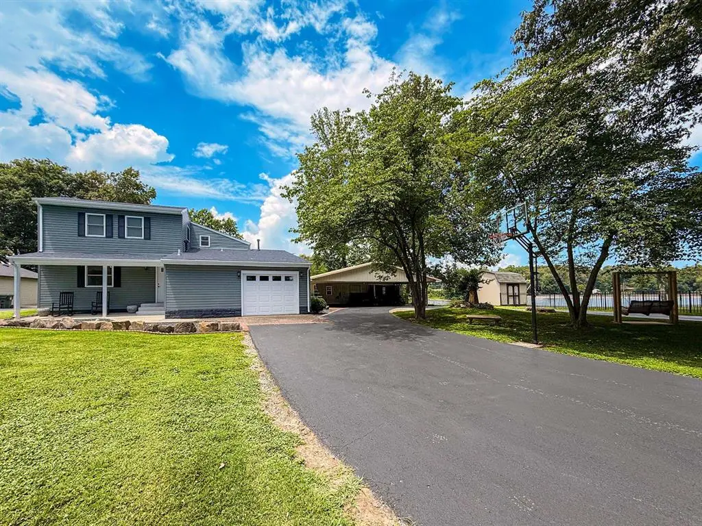 8801 Kingfisher Lake Rd, Maceo, KY 42355 - #1