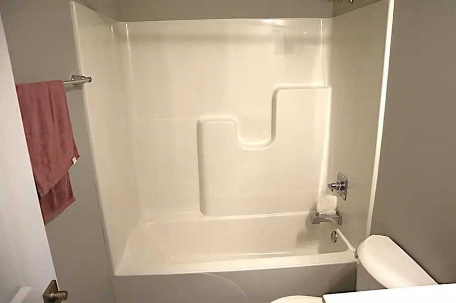2163 Ottawa Dr, Owensboro, KY 42301 - #2