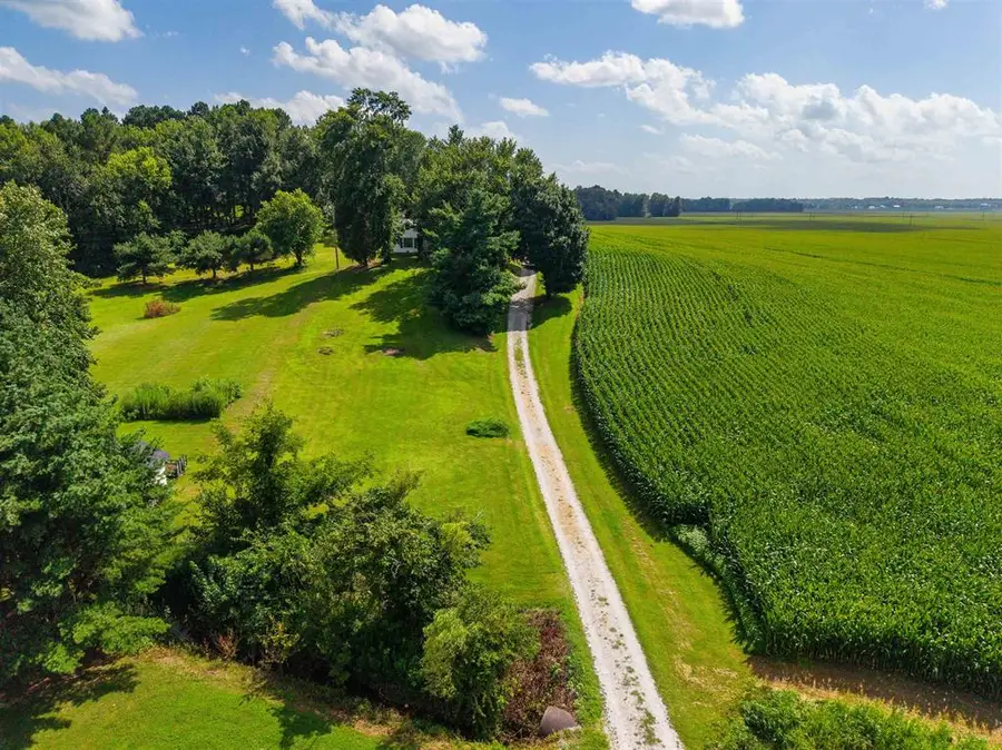 4590 Pleasant Valley Rd., Philpot, KY 42366 - #3