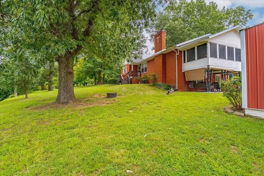 906 N 2nd St, Central City, KY 42330 - #2