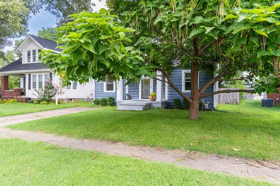203 E 24th St, Owensboro, KY 42303 - #3