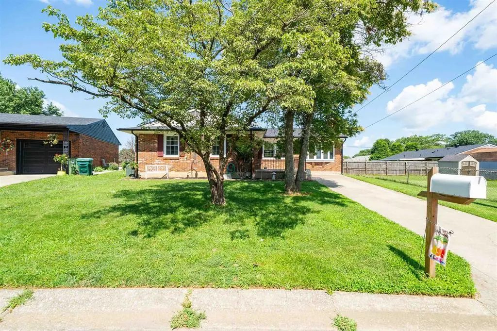 3021 Greenhill Dr., Owensboro, KY 42303 - #1