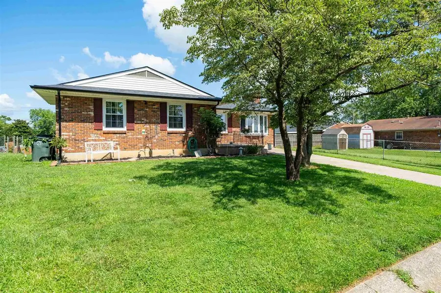 3021 Greenhill Dr., Owensboro, KY 42303 - #2