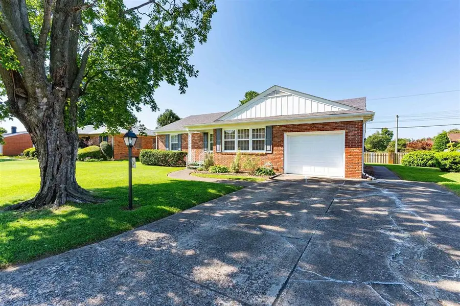 738 Parkway Dr, Owensboro, KY 42303 - #2