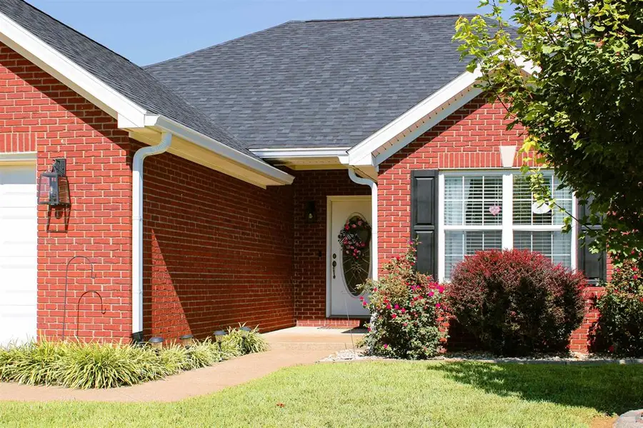 4921 Diamond Dr, Owensboro, KY 42303 - #3