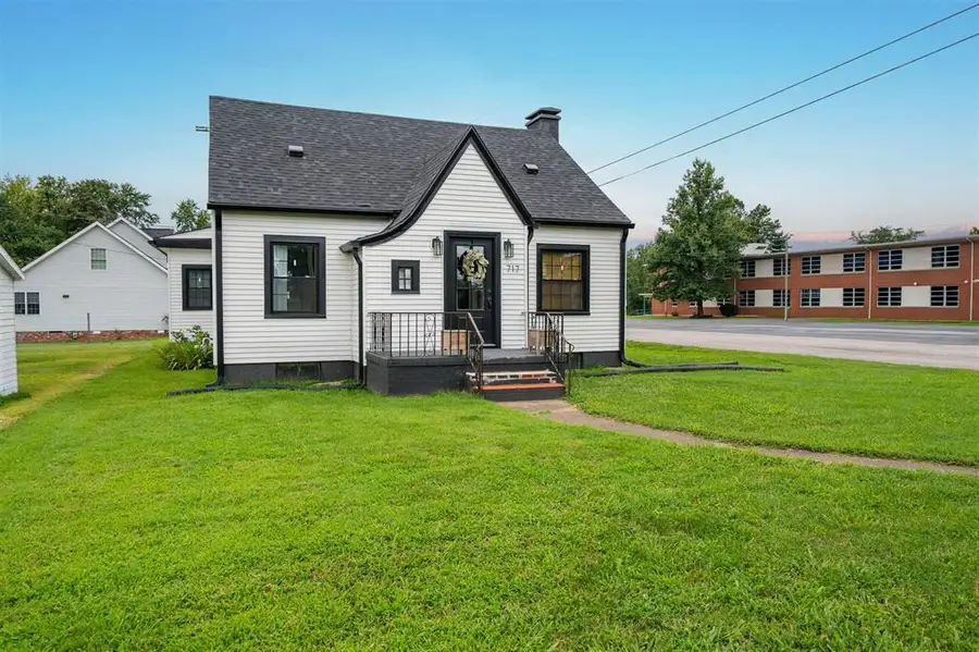 717 Main Street, Livermore, KY 42352 - #2