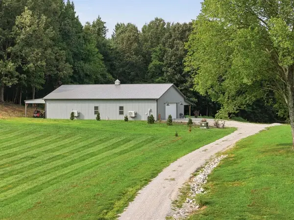 3981 Ronnie Lake Rd., Utica, KY 42376