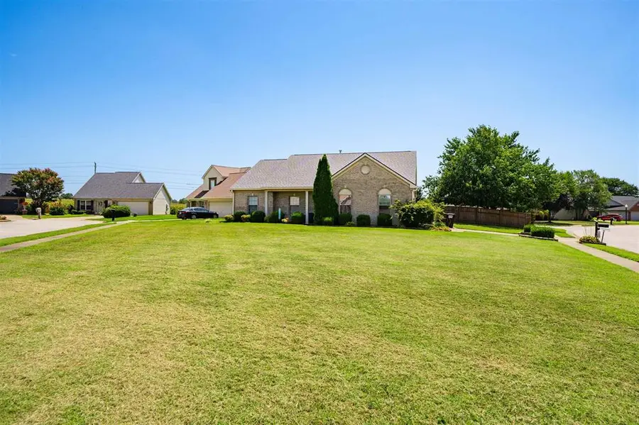 3206 Bridle Way, Owensboro, KY 42303 - #3