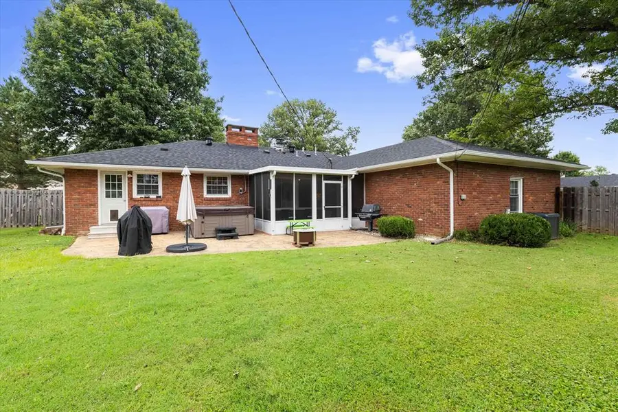 2014 Fieldcrest, Owensboro, KY 42301 - #2