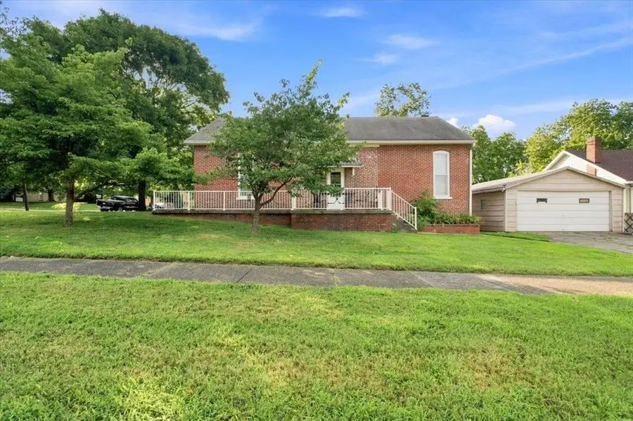 735 Center Street, Henderson, KY 42420 - #3
