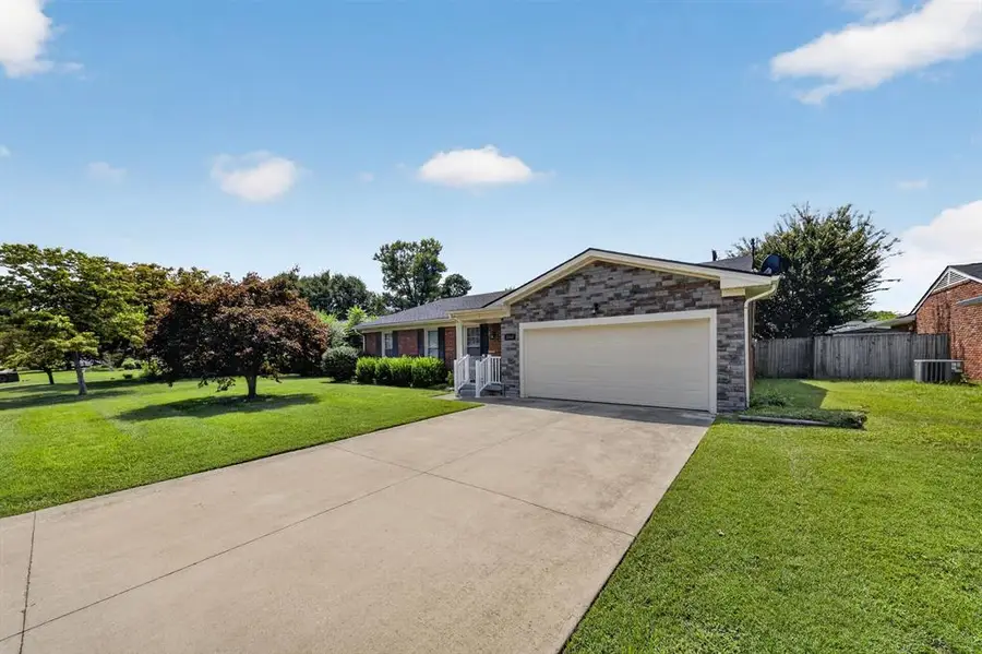 3856 Garden Ter, Owensboro, KY 42301 - #2