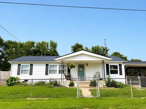360 Oak St, Island, KY 42350