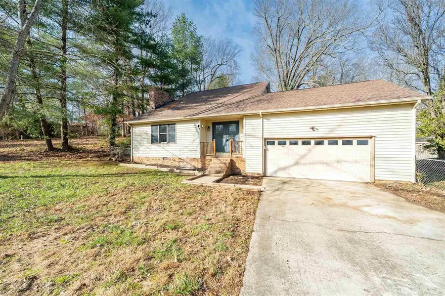 155 Woodlawn Ct, Madisonville, KY 42431 - #2