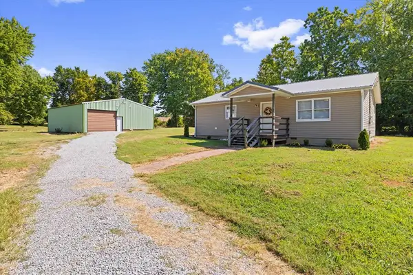 201 E HARMONS FERRY RD, Utica, KY 42376