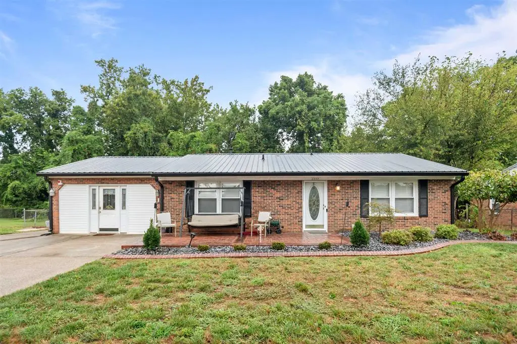 2933 Yosemite Dr., Owensboro, KY 42301-8476 - #1