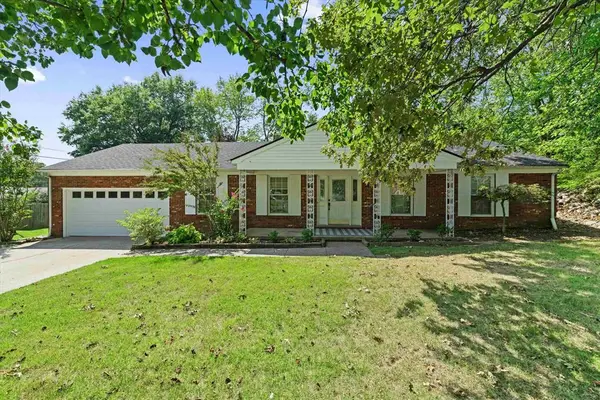 4540 Loftwood Dr, Owensboro, KY 42303