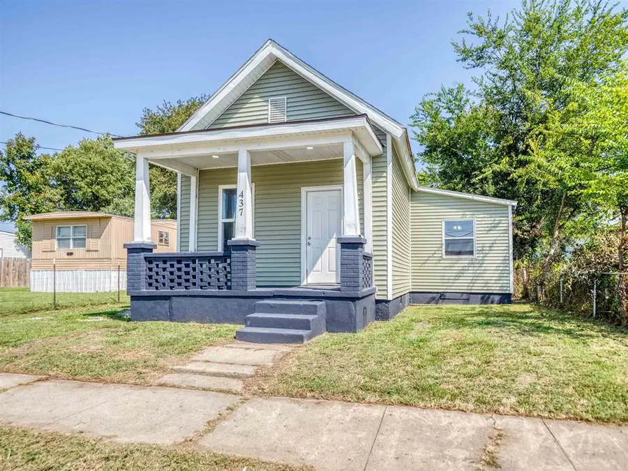 437 6th Street, Henderson, KY 42420 - #2