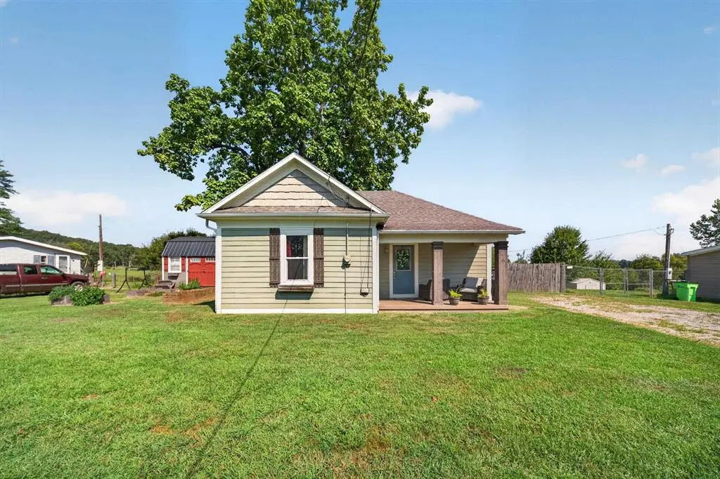 9761 Oak St, Whitesville, KY 42378 - #1